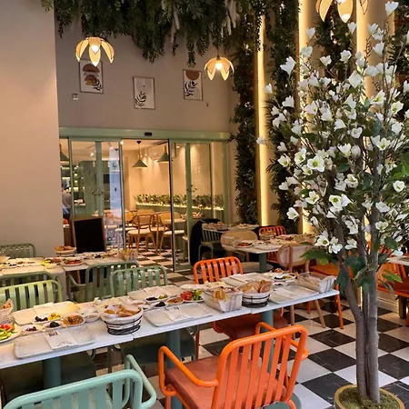 Apart Otel Lord Morgan&exclusive Design Nişantaşı 2*